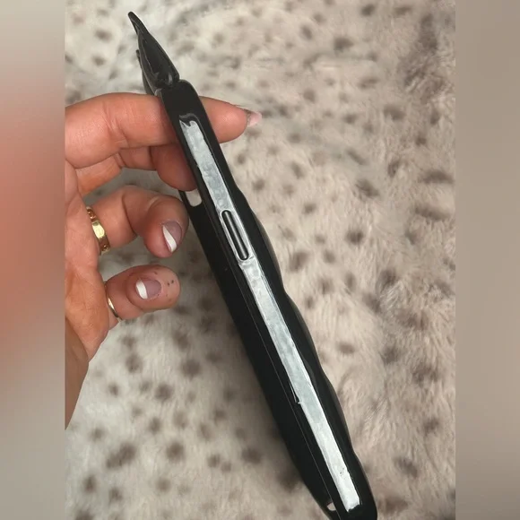 Used iPhone 15 plus urban sophistication BRATZ Jade phone case - Picture 8 of 12